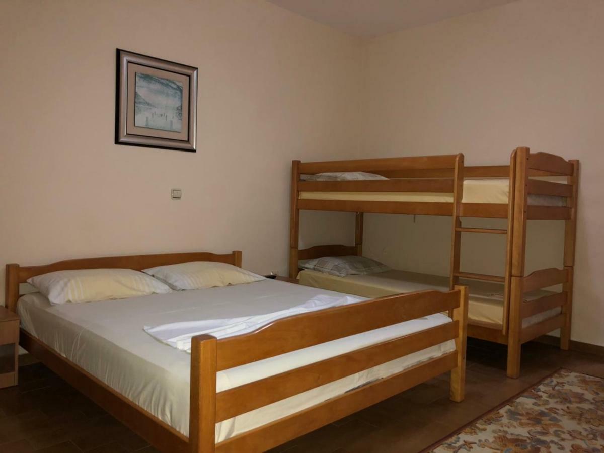 Apartment Family Ulcinj Exterior foto
